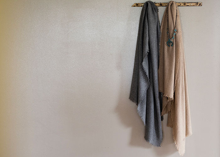 美品＊Edit&co. Cashmere Stole Grayish White Cashmere Stole – edit & co.