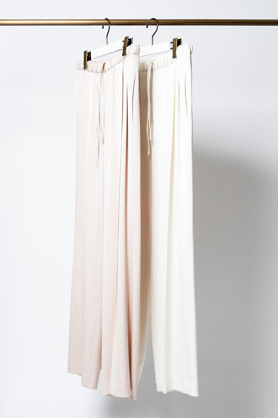 【Limited Stock】 Silky Satin Georgette Tuck Pants