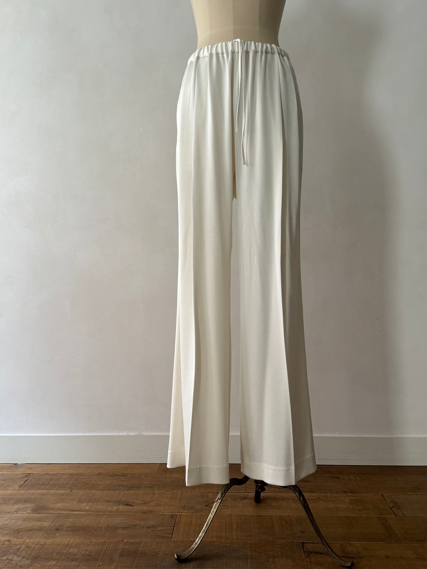 【Limited Stock】 Silky Satin Georgette Tuck Pants