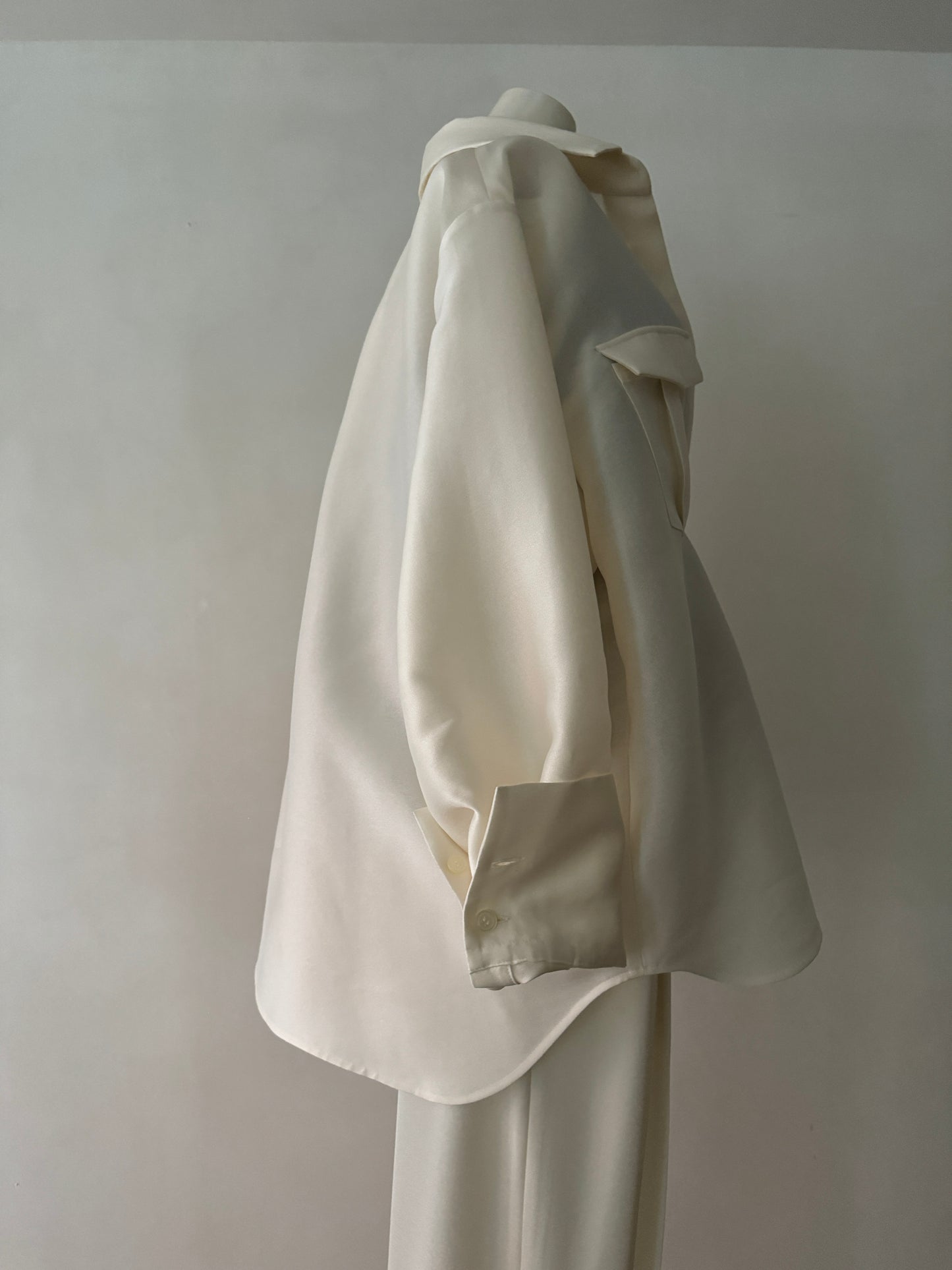 【Limited Stock】 Silky Satin Georgette Tuck Pants