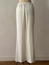 Load image into Gallery viewer, *New e&amp;c.PR0412　Silky Satin Georgette Tuck Pants