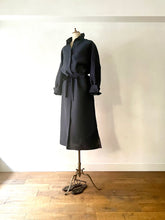 Load image into Gallery viewer, 【BLACK/WHITE残りわずか 】Double Cloth Organdie Shirt Dress Coats