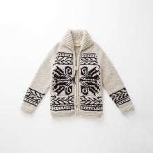 Load image into Gallery viewer, * With STOCK SIZE: XXS e &amp; c.84a Lithuanian Lily Zip Up (Light Oatmeal)