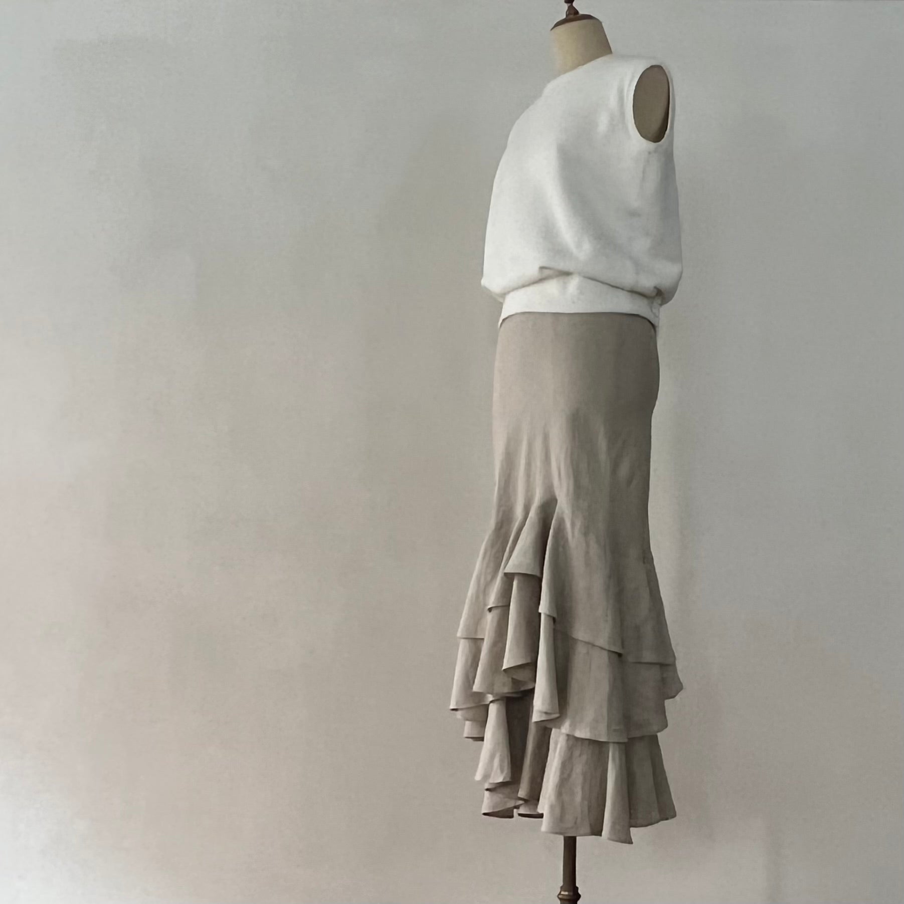 Black ラスト1枚 e&c.-dm-SK9003 French Linen Raffle Skirt – edit & co.